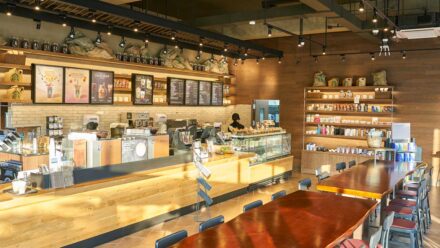 Buying a Company-Owned Franchise Location: Refranchising Deals and How to Finance Them | US Medical Funding