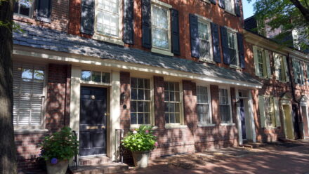 How to Sell an Apartment Building: Preparing Buyers and Their Lenders | US Medical Funding