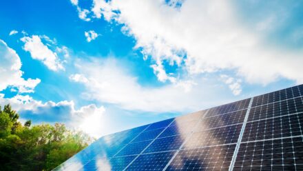 Solar Installer Due Diligence Checklist for Buyers | US Medical Funding